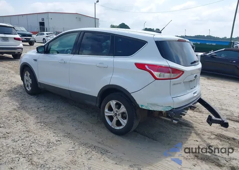 2015 Ford Escape Se z USA, uszkodzony, nr VIN 1FMCU0G72FUB68143
